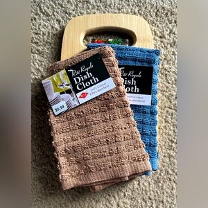 Cutting Board / Dish Towels